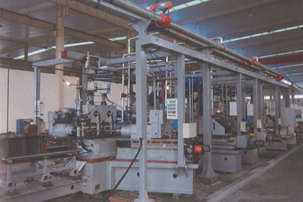 發(fā)動機缸蓋(gai)自動線